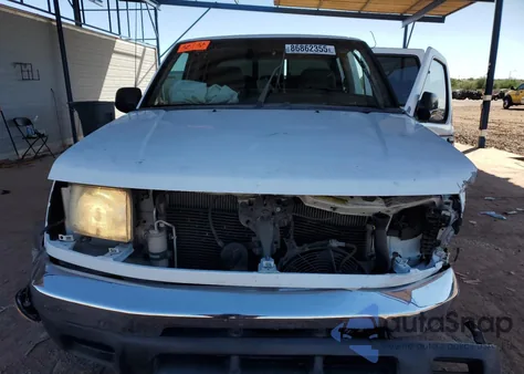 2000 Nissan Frontier Crew Cab Xe z USA, uszkodzony, nr VIN 1N6ED27T9YC304117